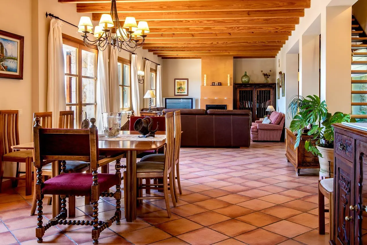 Villa Es Pinar By Homevillas360 Alaró